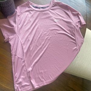 Nike dry fit top- Xl